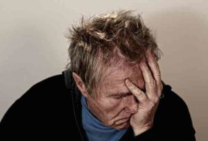 Symptome des Burnout-Syndroms: Z.B. Erschöpfung